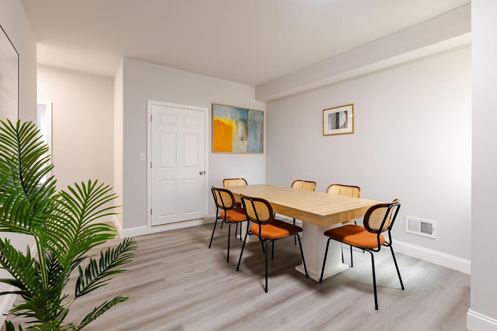 Apartment Chic & Convenient Philly Getaway, Your Stylish In Center