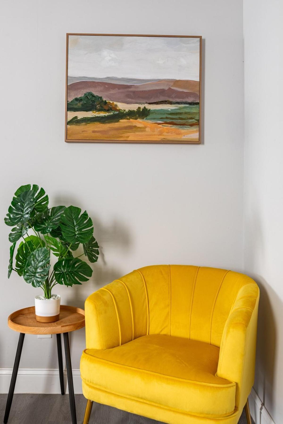 Apartment Chic & Convenient Philly Getaway, Your Stylish In Center