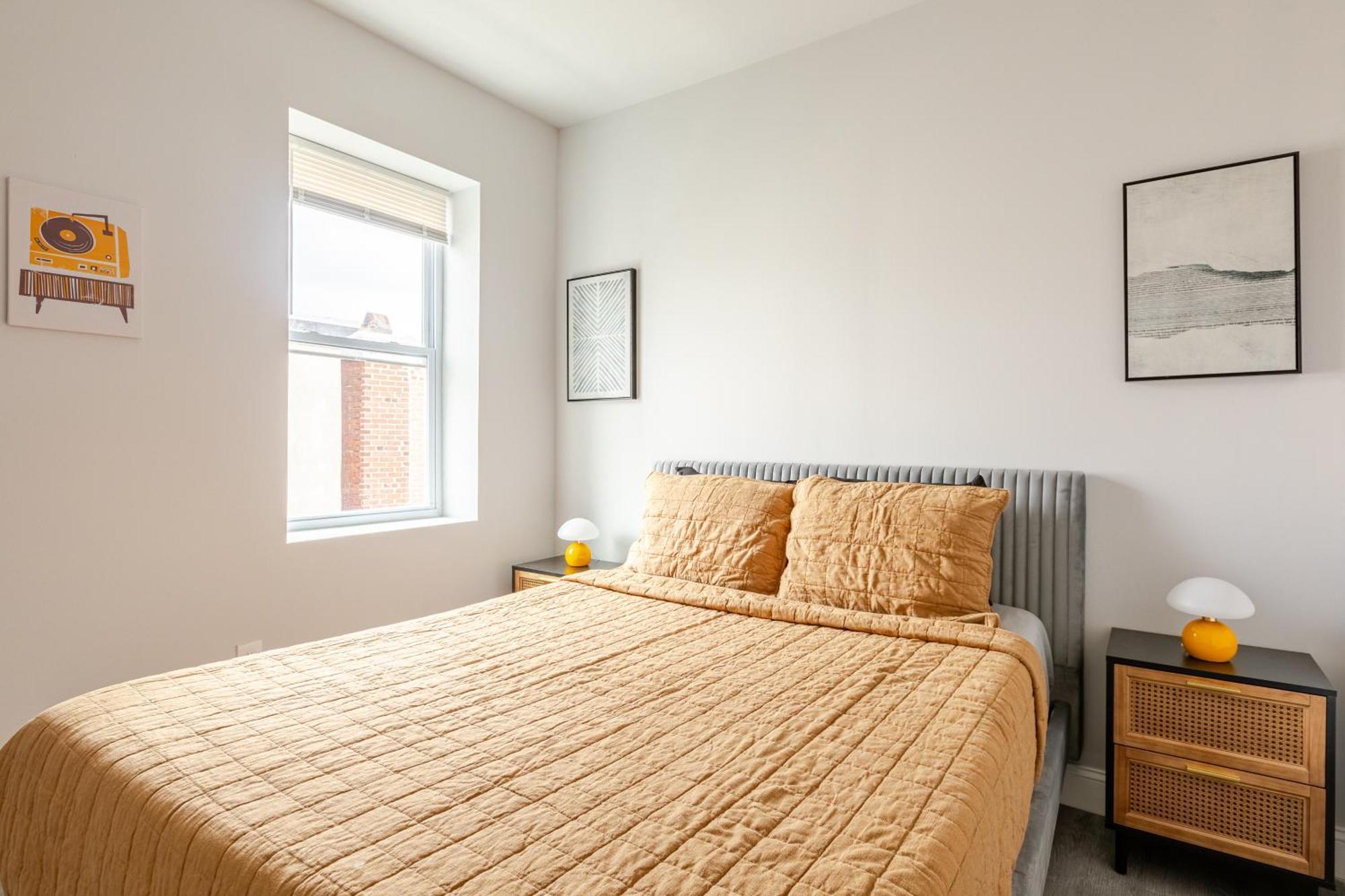 Chic & Convenient Philly Getaway, Your Stylish In Center *