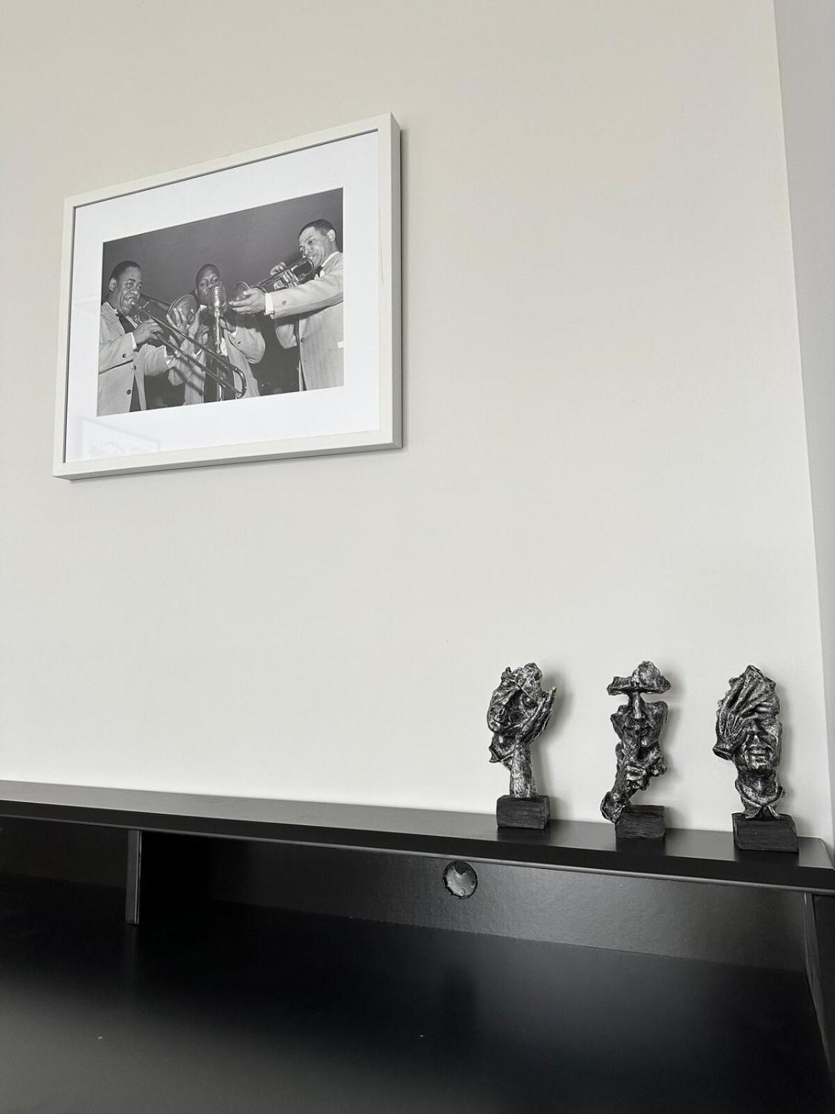 Chic & Convenient Philly Getaway, Your Stylish In Center Philadelphia