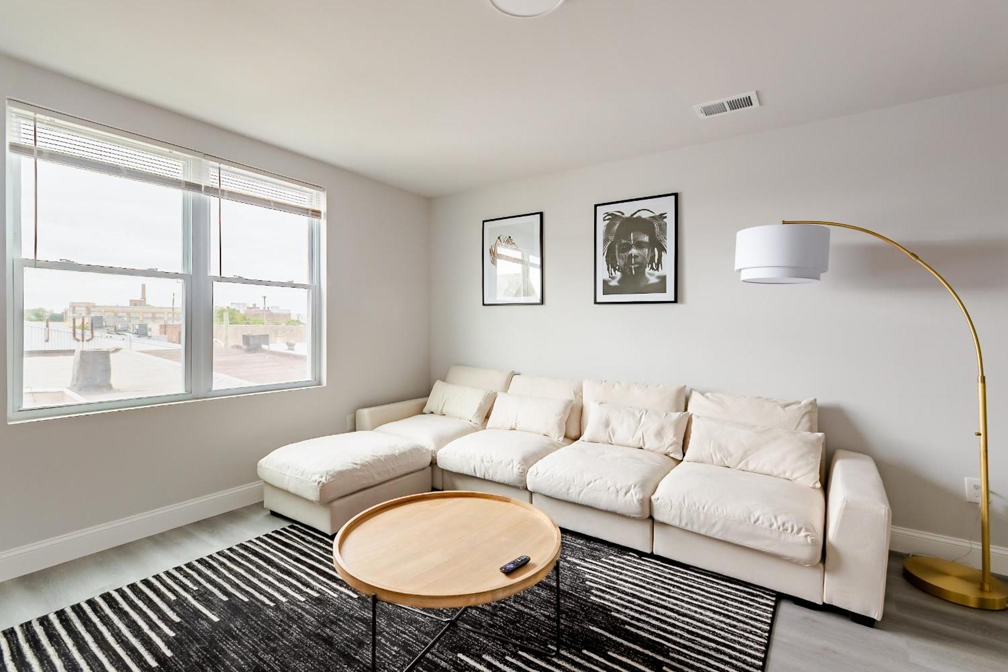 Chic & Convenient Philly Getaway, Your Stylish In Center * Philadelphia
